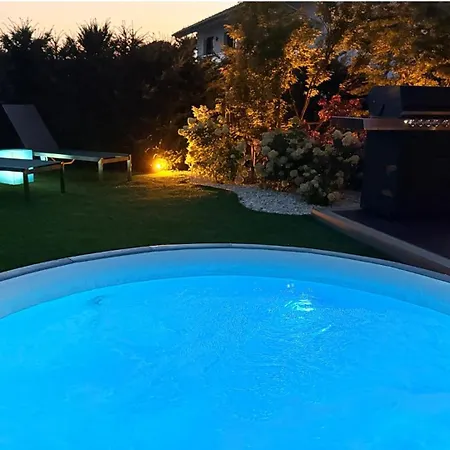 Hébergement de vacances Luxus Tiny House Mit 36 Grad Whirlpool Höchenschwand